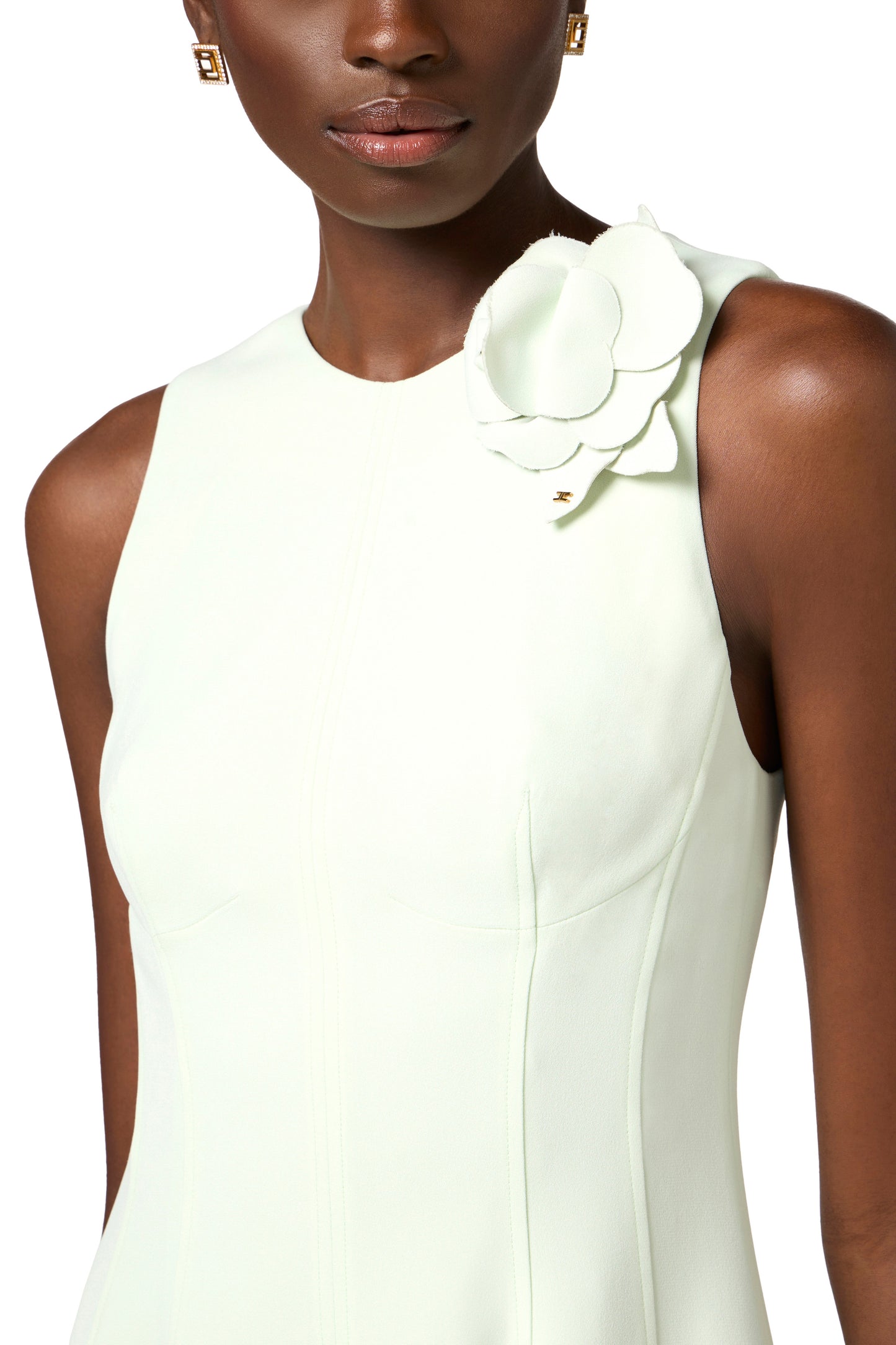 Dress in crêpe fabric with jewel belt