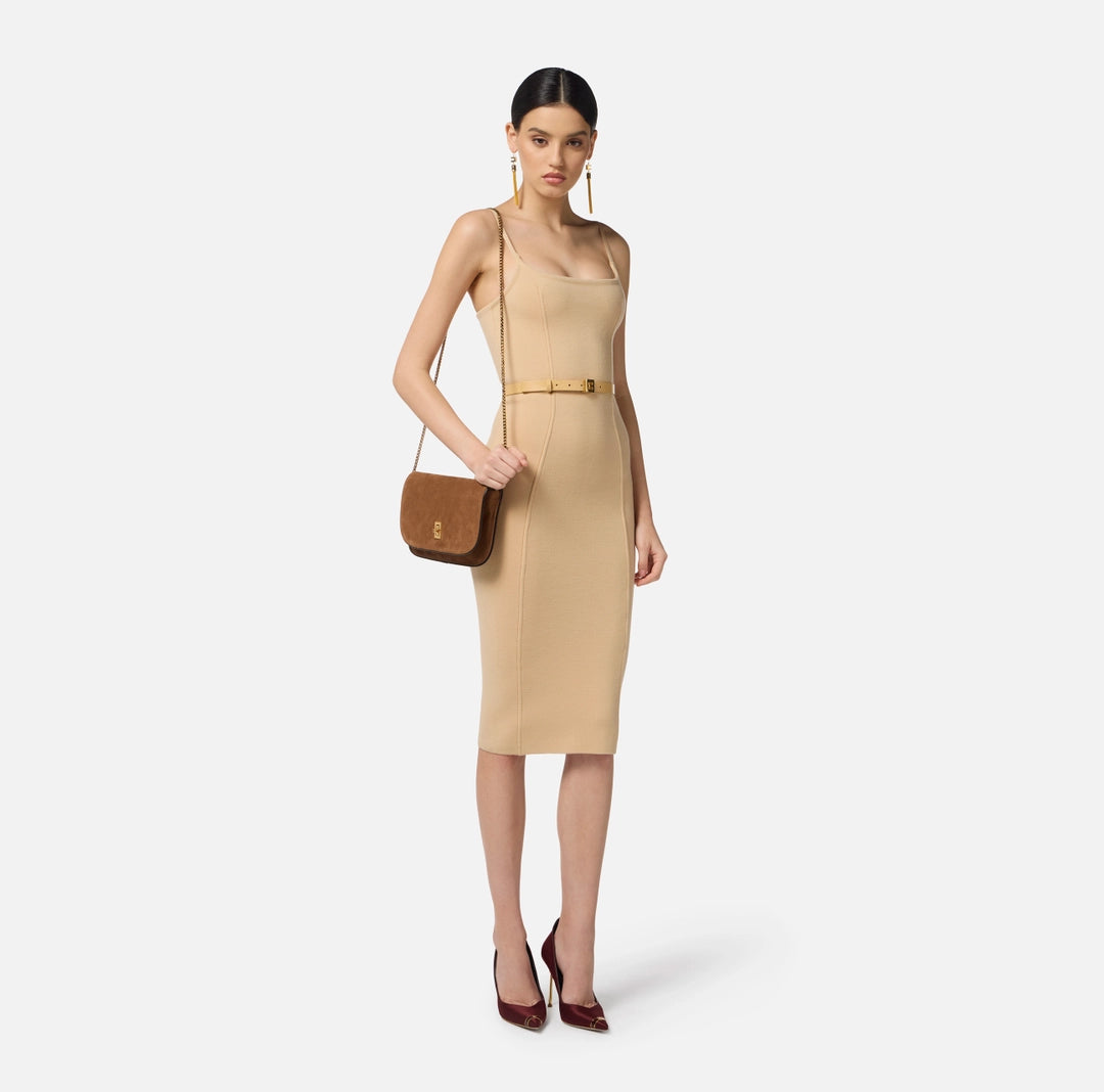 Knitted dress with belt