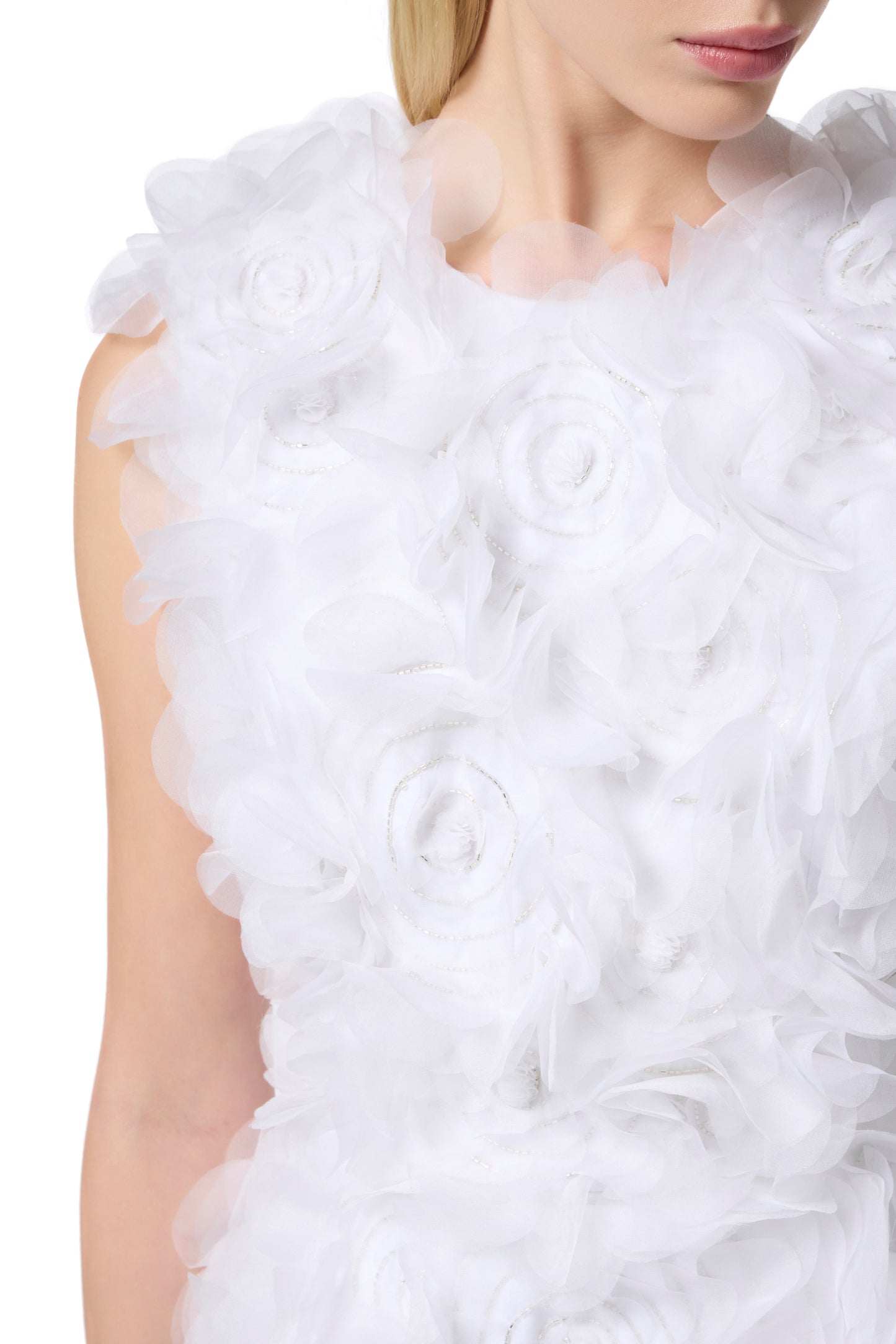 Dress in crêpe fabric with 3D flowers