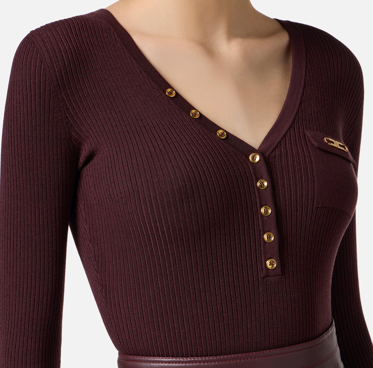 Ribbed knit top with breast pocket