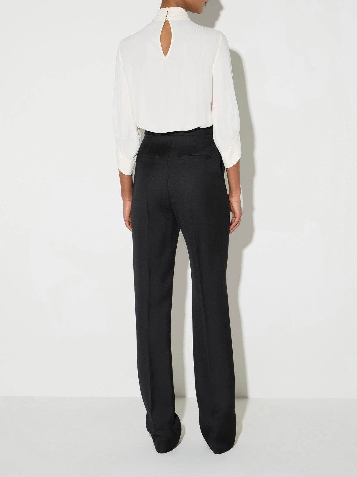 Blouse in georgette fabric with bow-tie