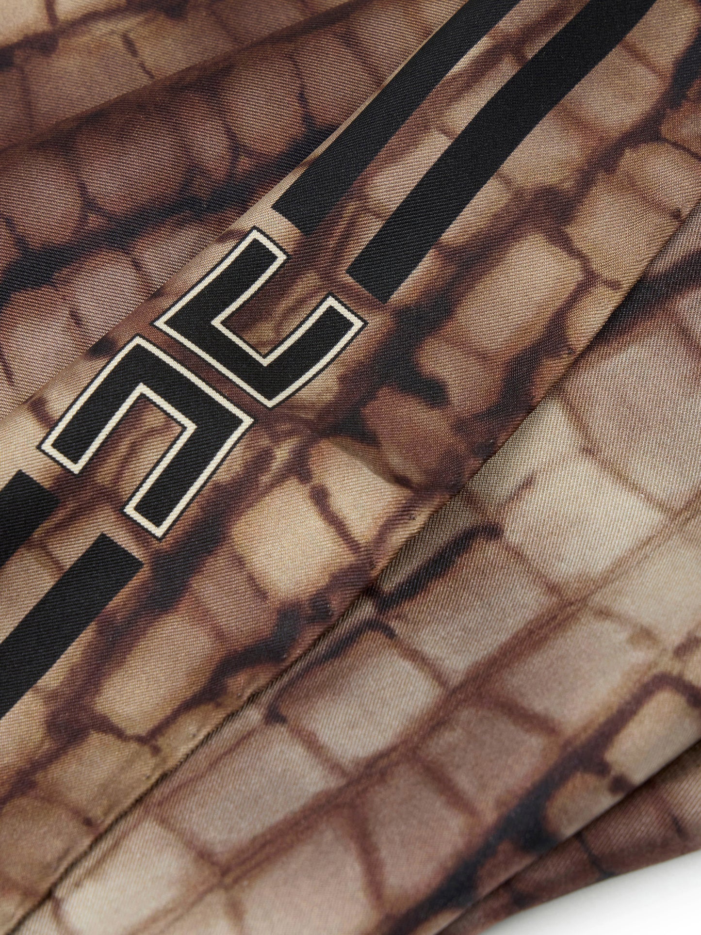 Silk twill foulard scarf with alligator print