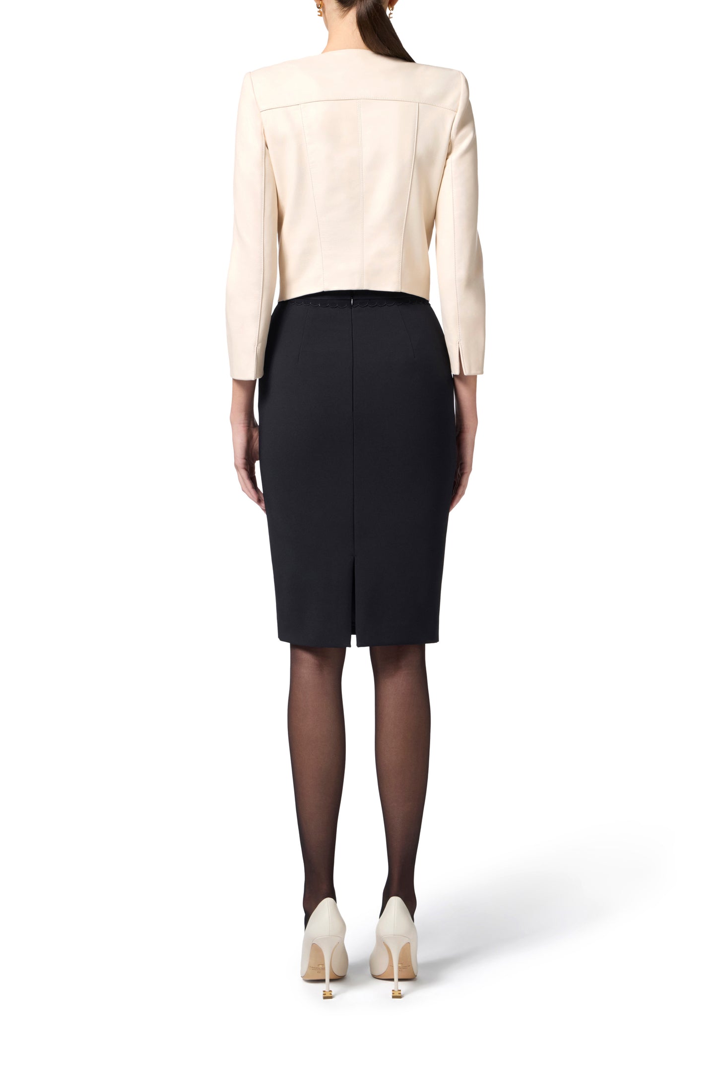 Skirt in double-layer stretch crêpe fabric with bow