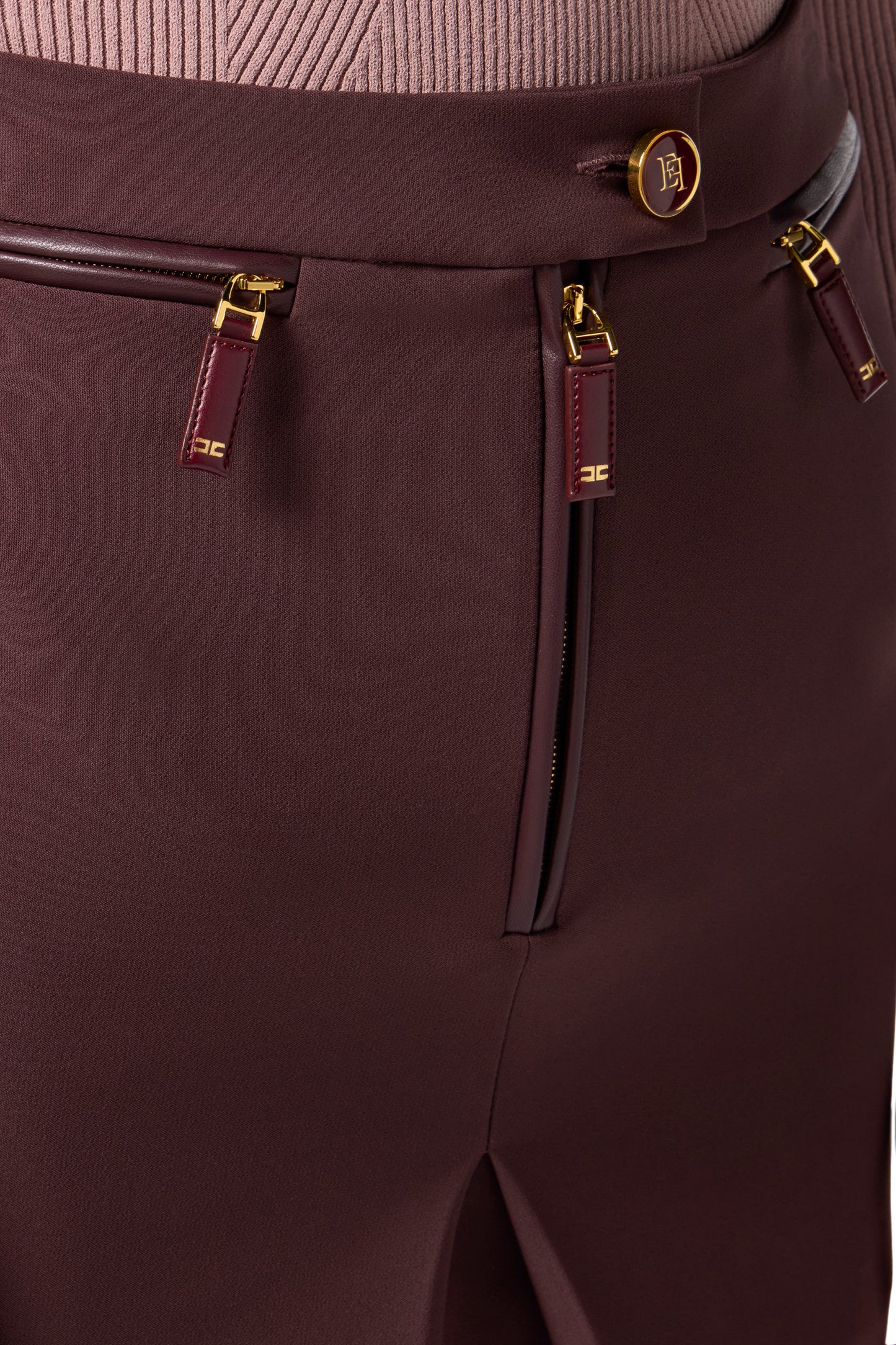 Skirt in double layer crêpe with zip