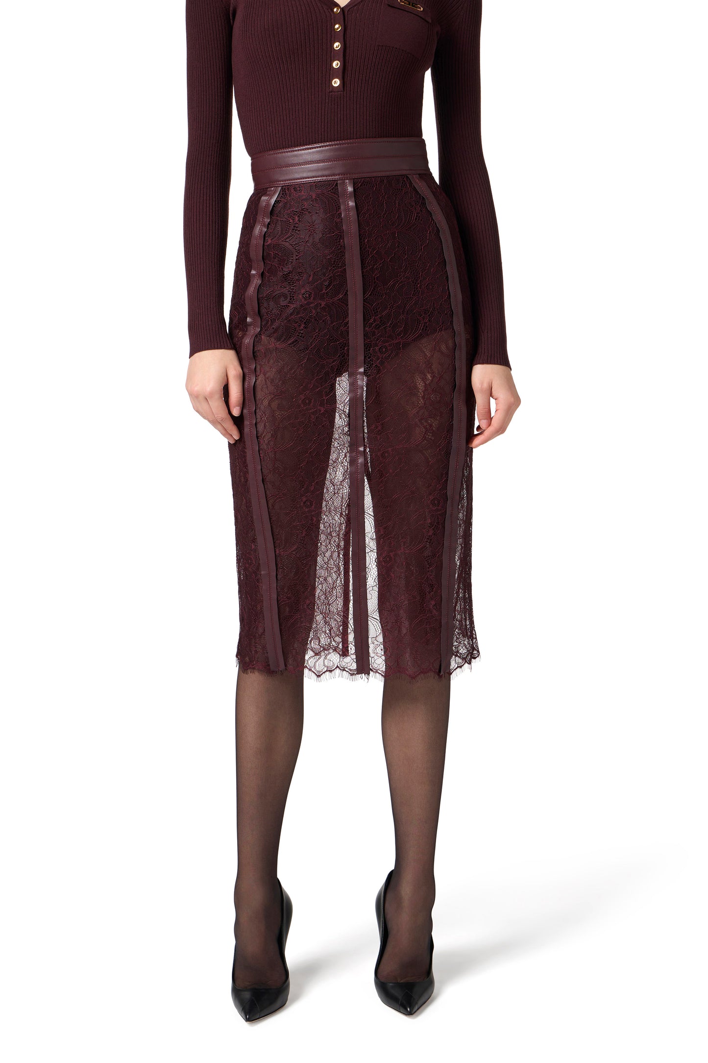 Skirt in floral lace