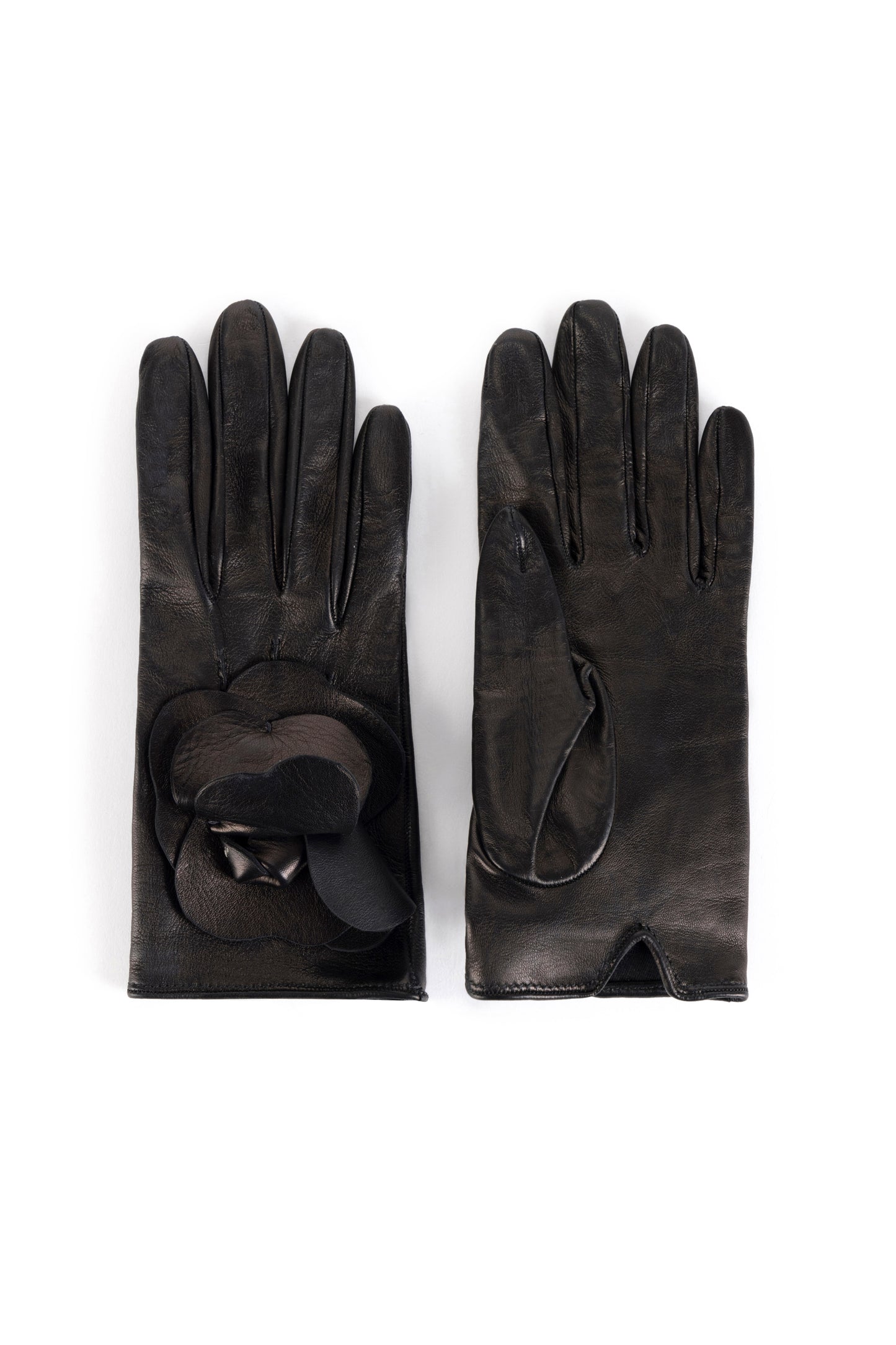 Leather gloves with flower