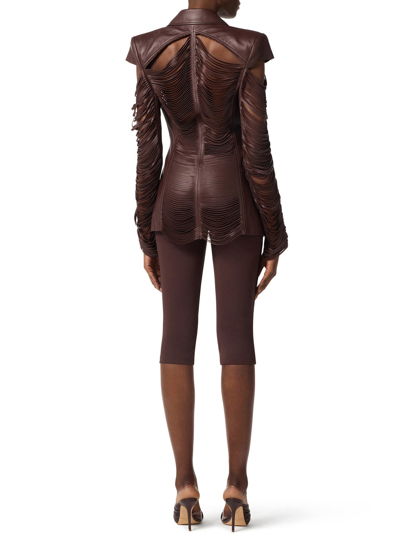 Trousers in lightweight crêpe and satin fabrics