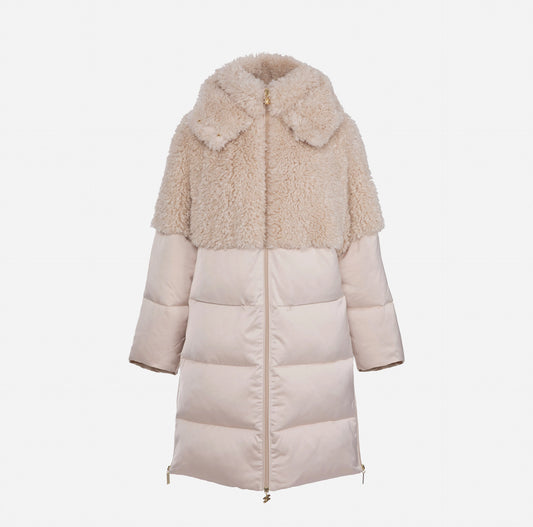 Oversized down jacket in satin voile with faux fur