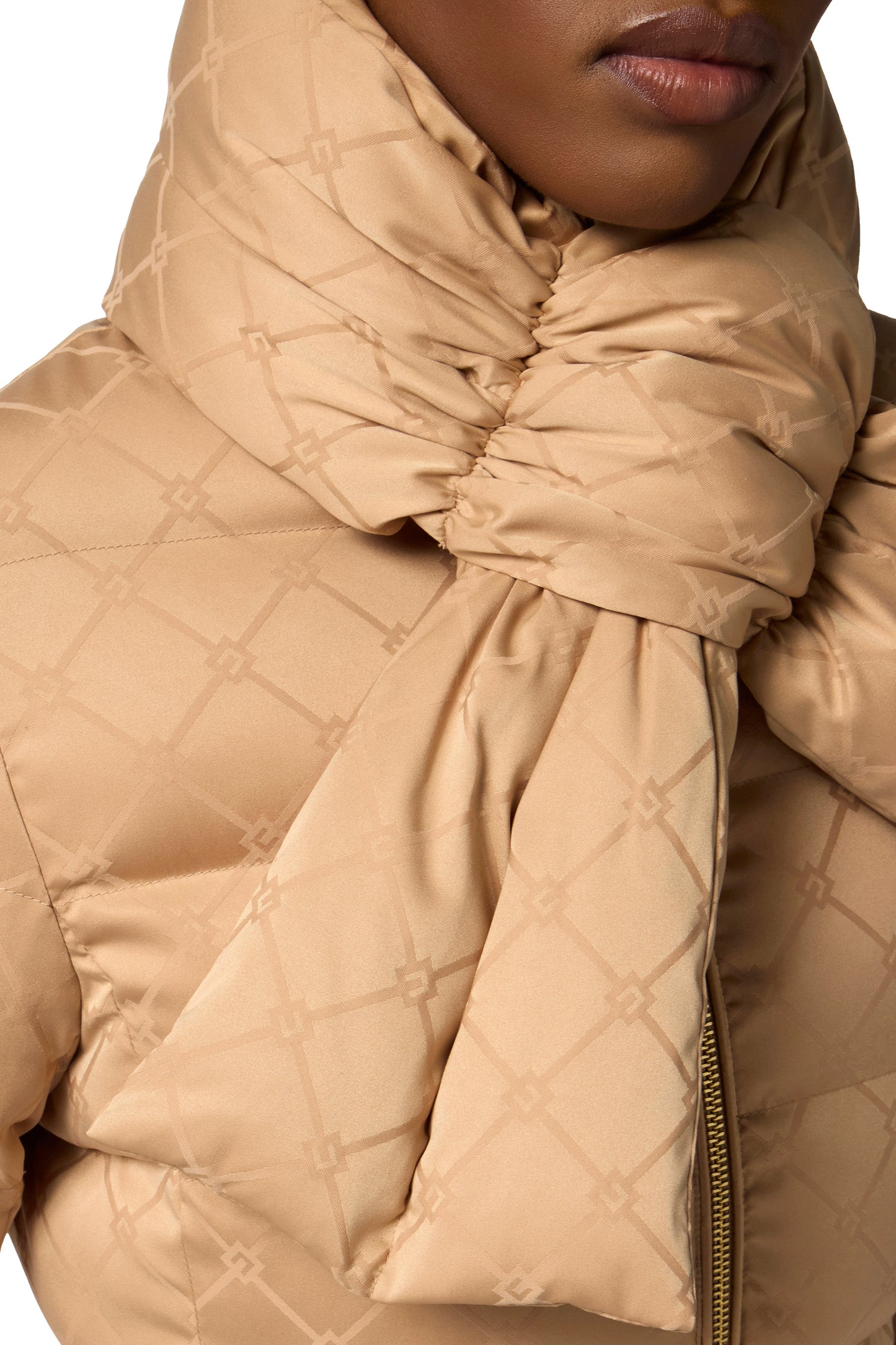 Down jacket in jacquard voile fabric with belt