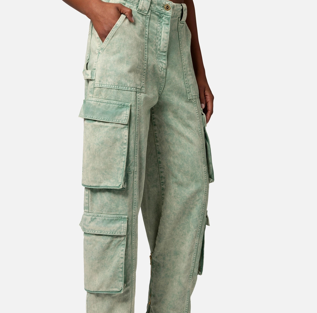 Coloured cargo jeans with back zip