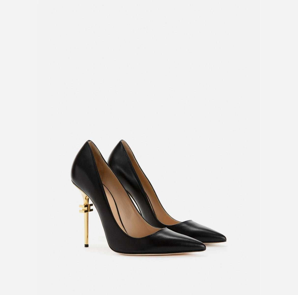 Décolleté With Branded Heel