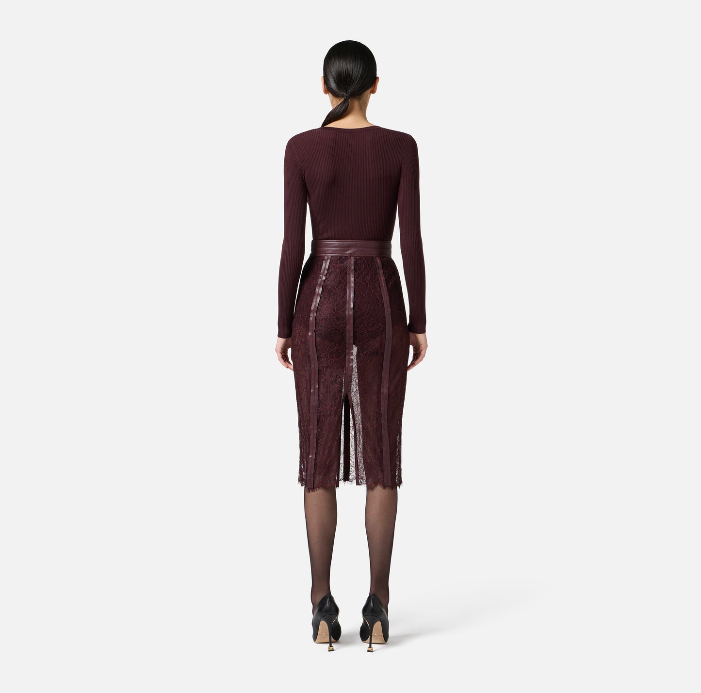Ribbed knit top with breast pocket