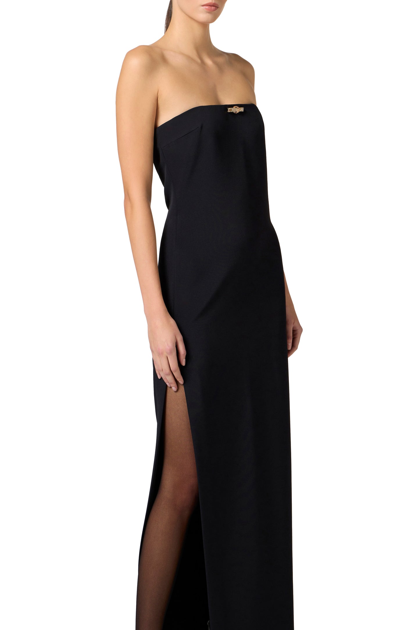 Red Carpet dress in lightweight double layer crêpe fabric with jewel detail