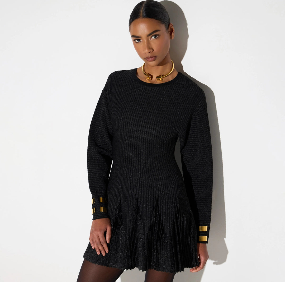 Knit dress with ruffles