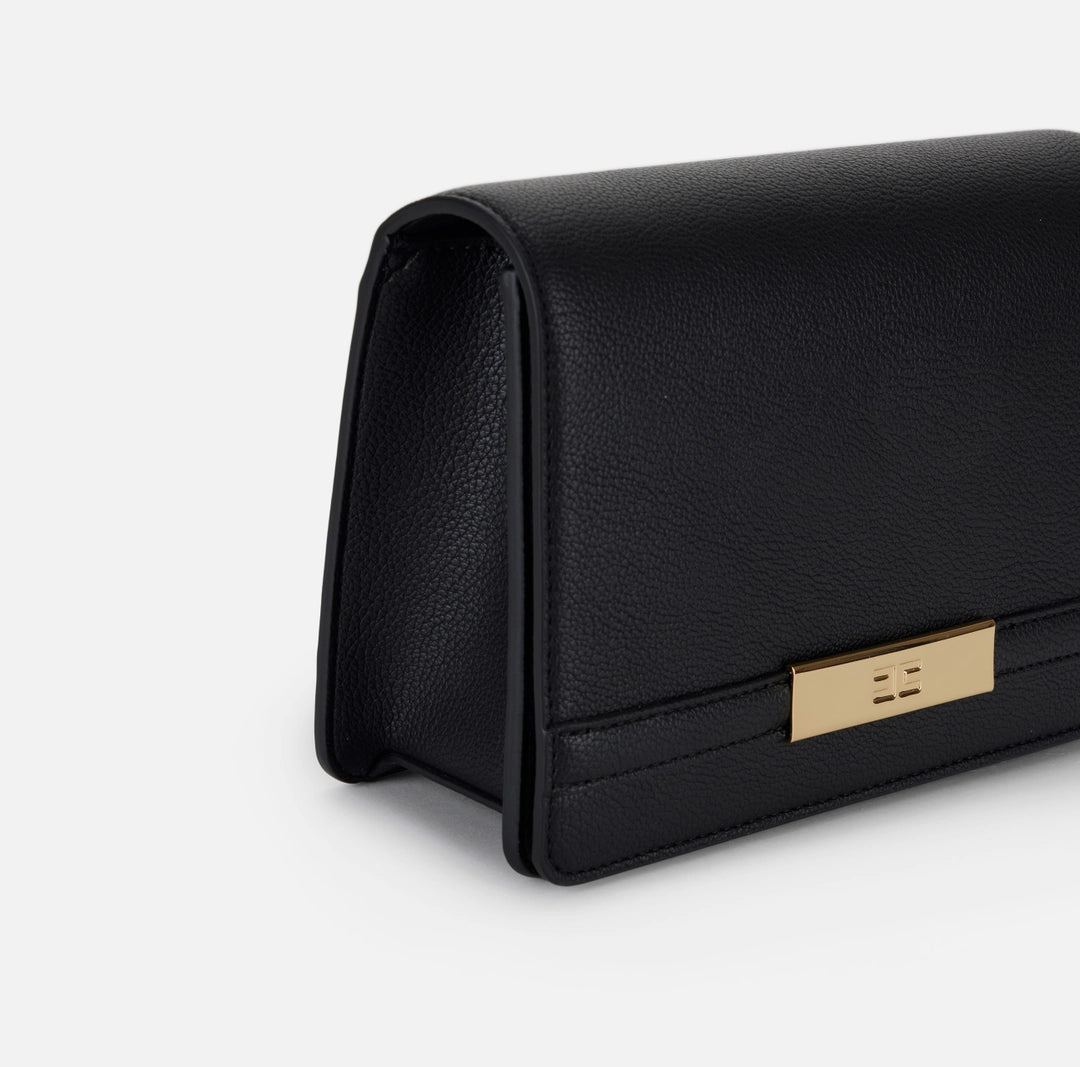 Shoulder bag with groumette chain