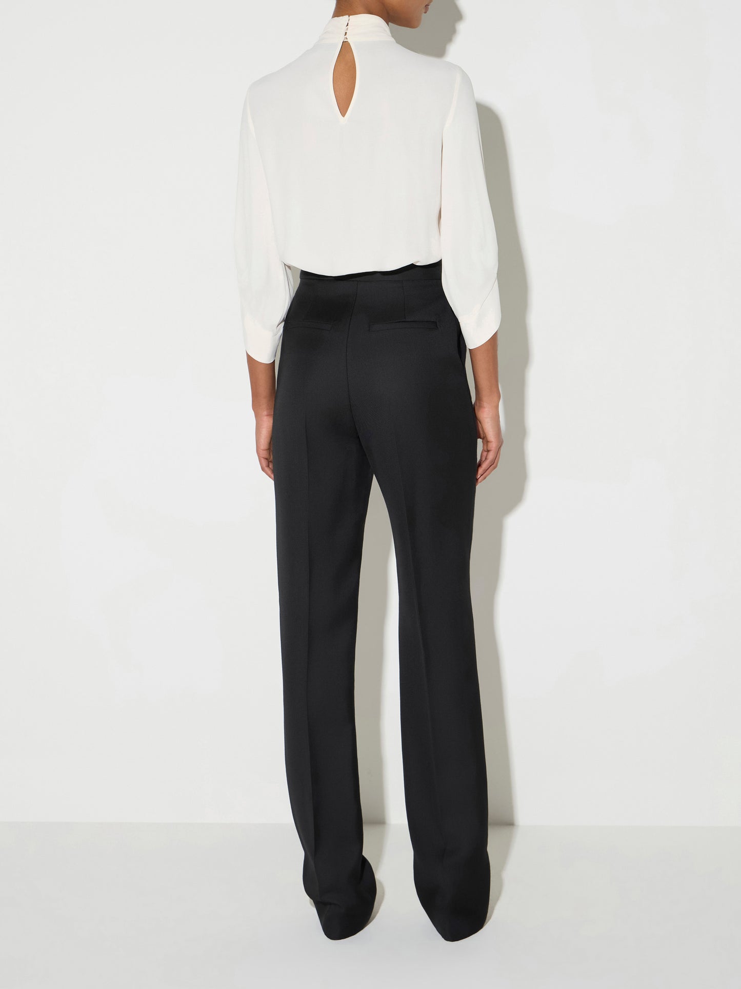Blouse in georgette fabric with bow-tie
