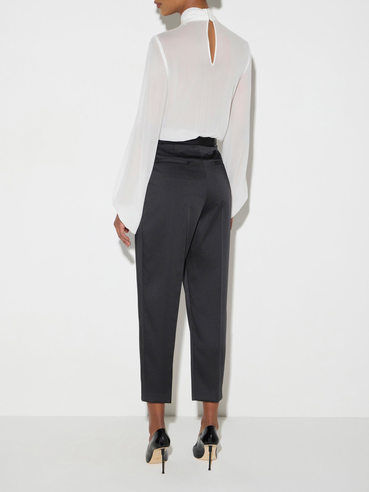 Bodysuit in georgette fabric with jewel collar