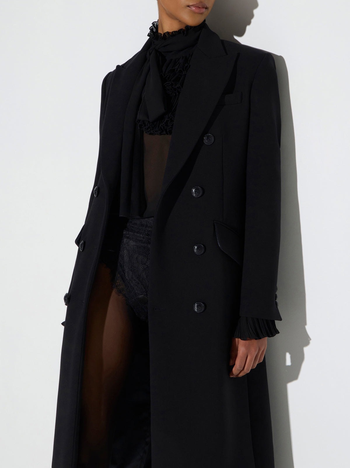 Coat in double layer crêpe fabric