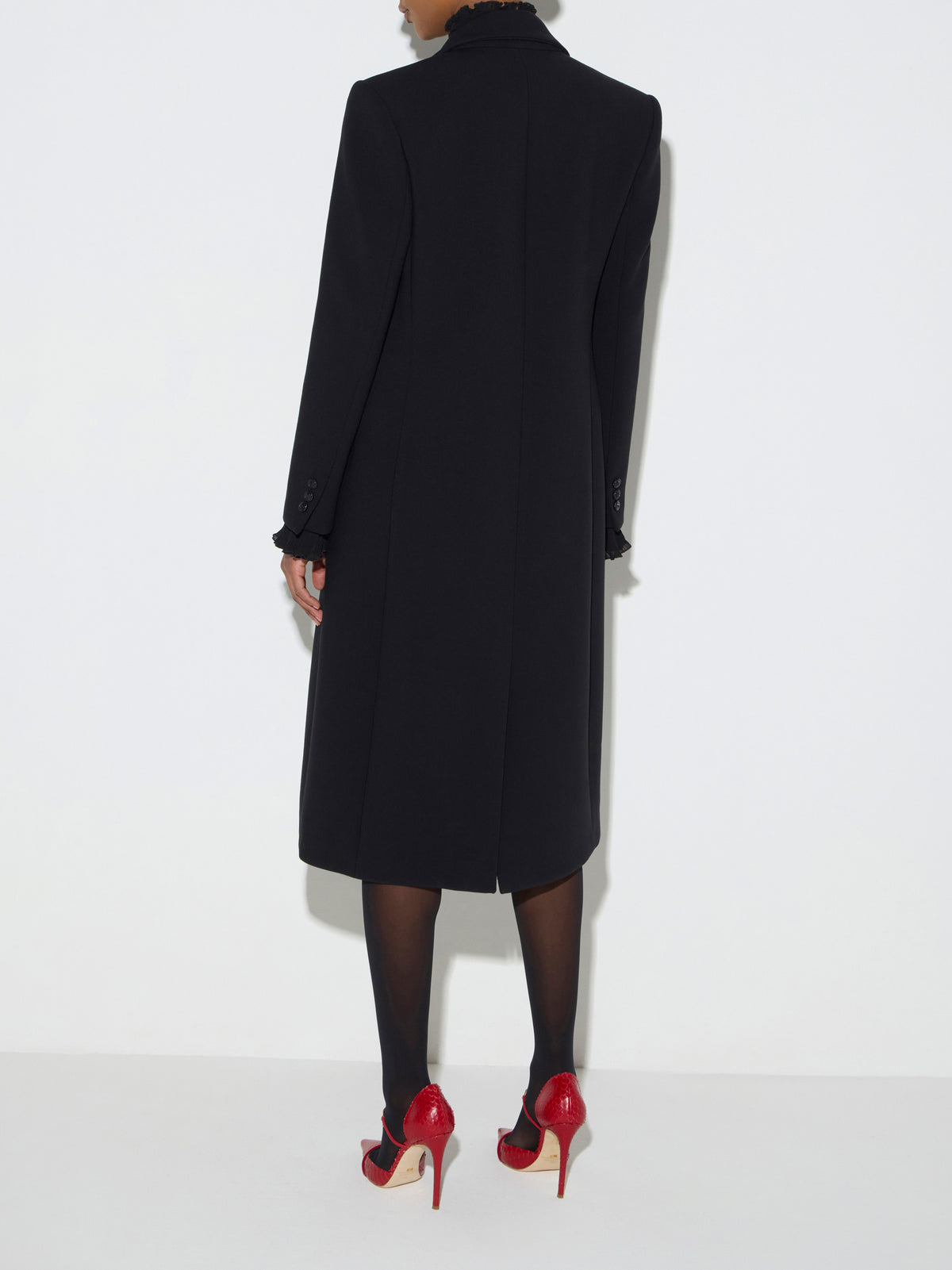 Coat in double layer crêpe fabric