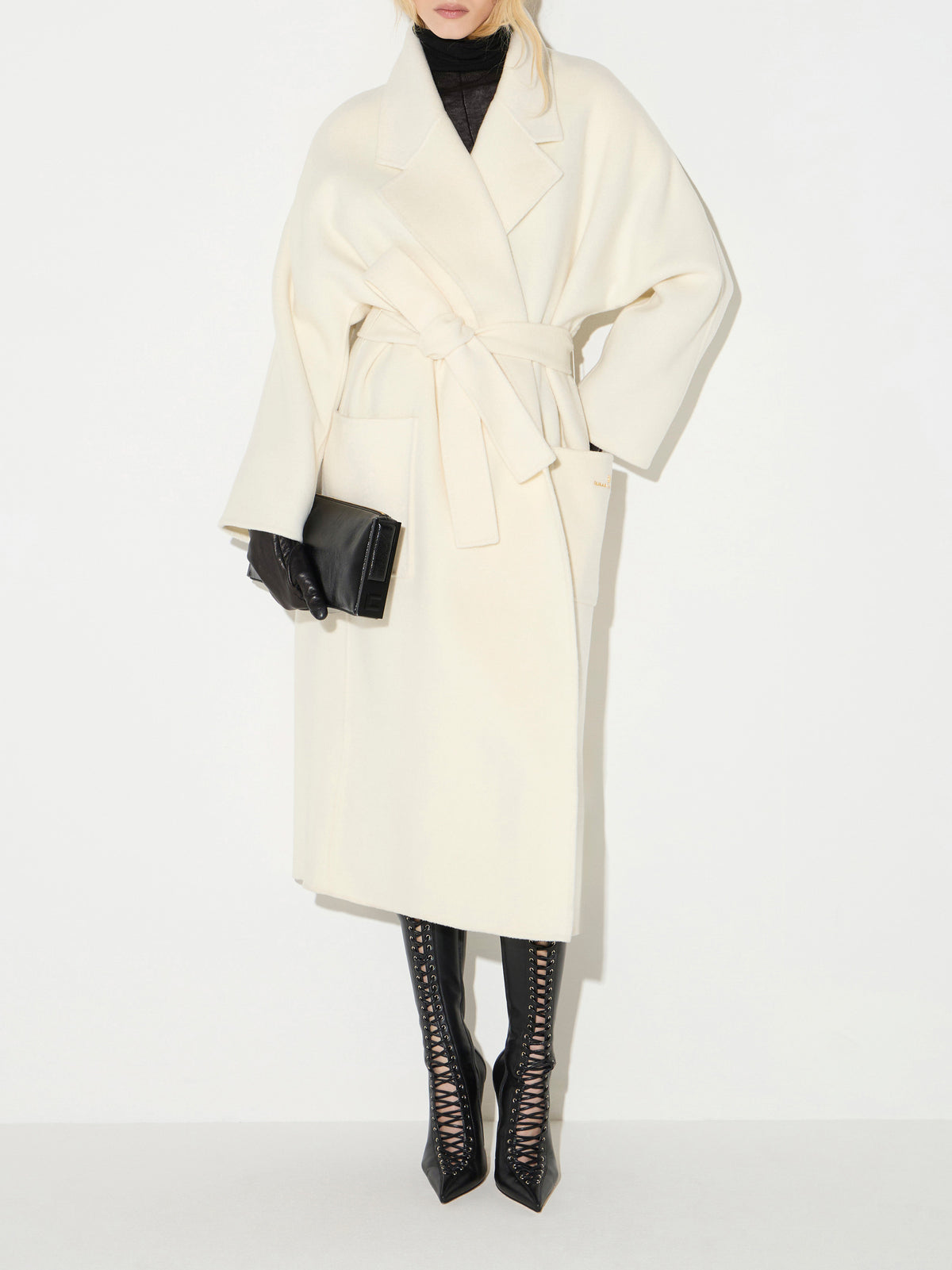 Coat in wool double cloth
