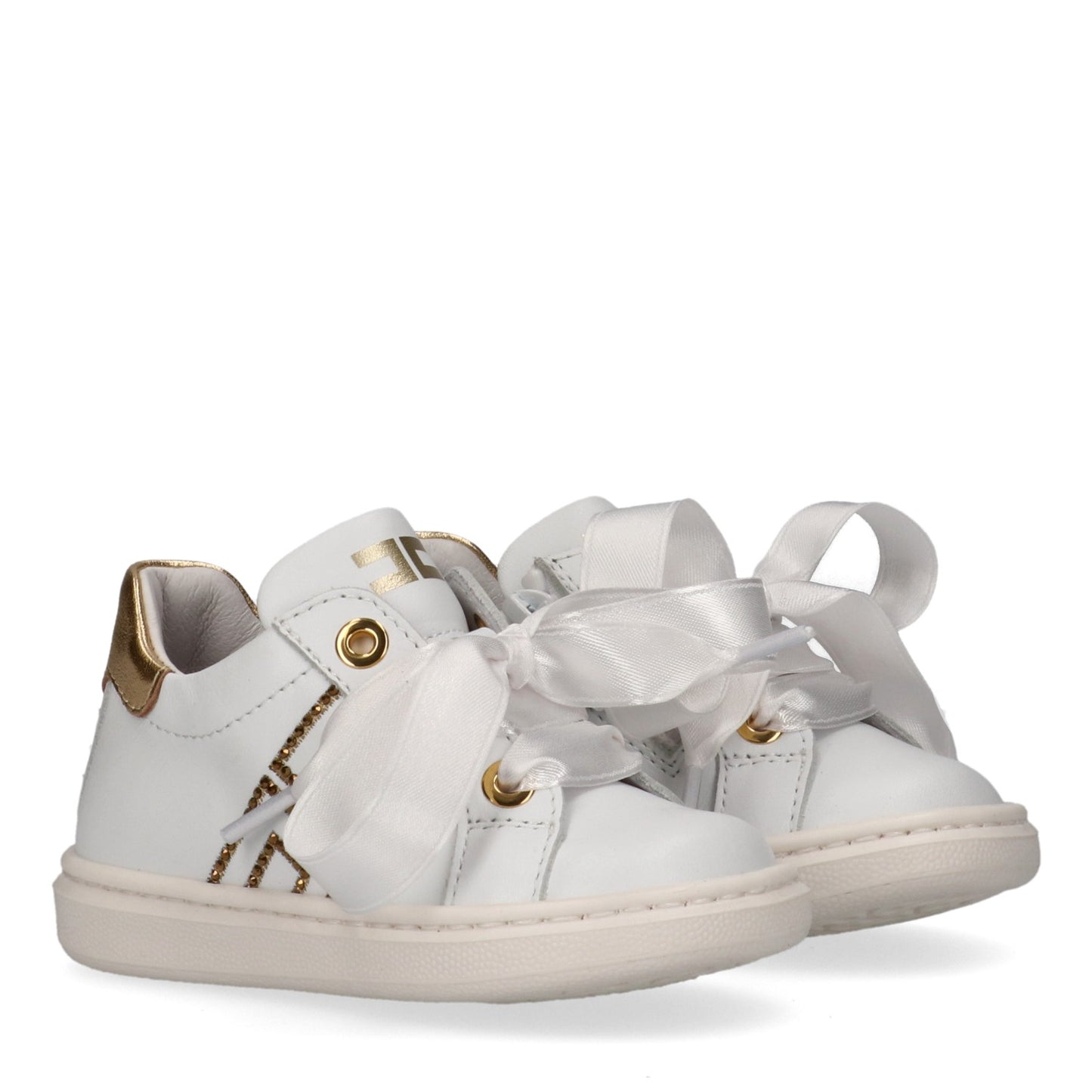 LOW CUT LACE-UP SNEAKERS