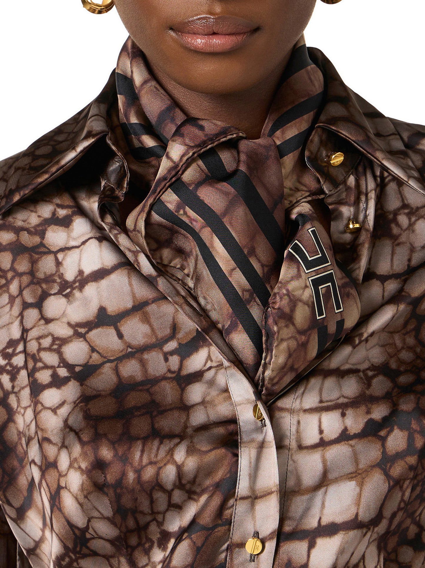 Silk twill foulard scarf with alligator print