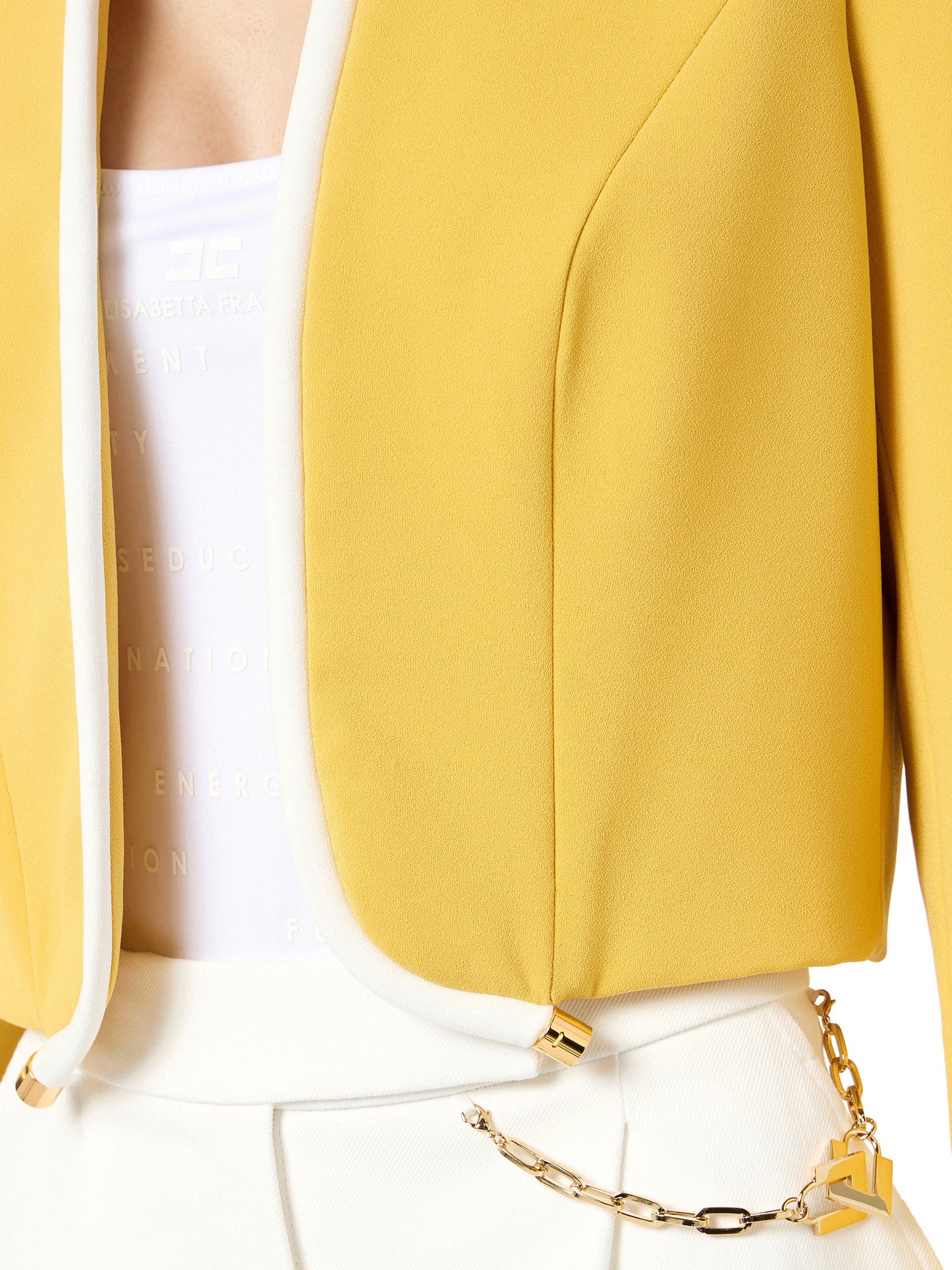 Jacket in lightweight crêpe fabric with 3D piping