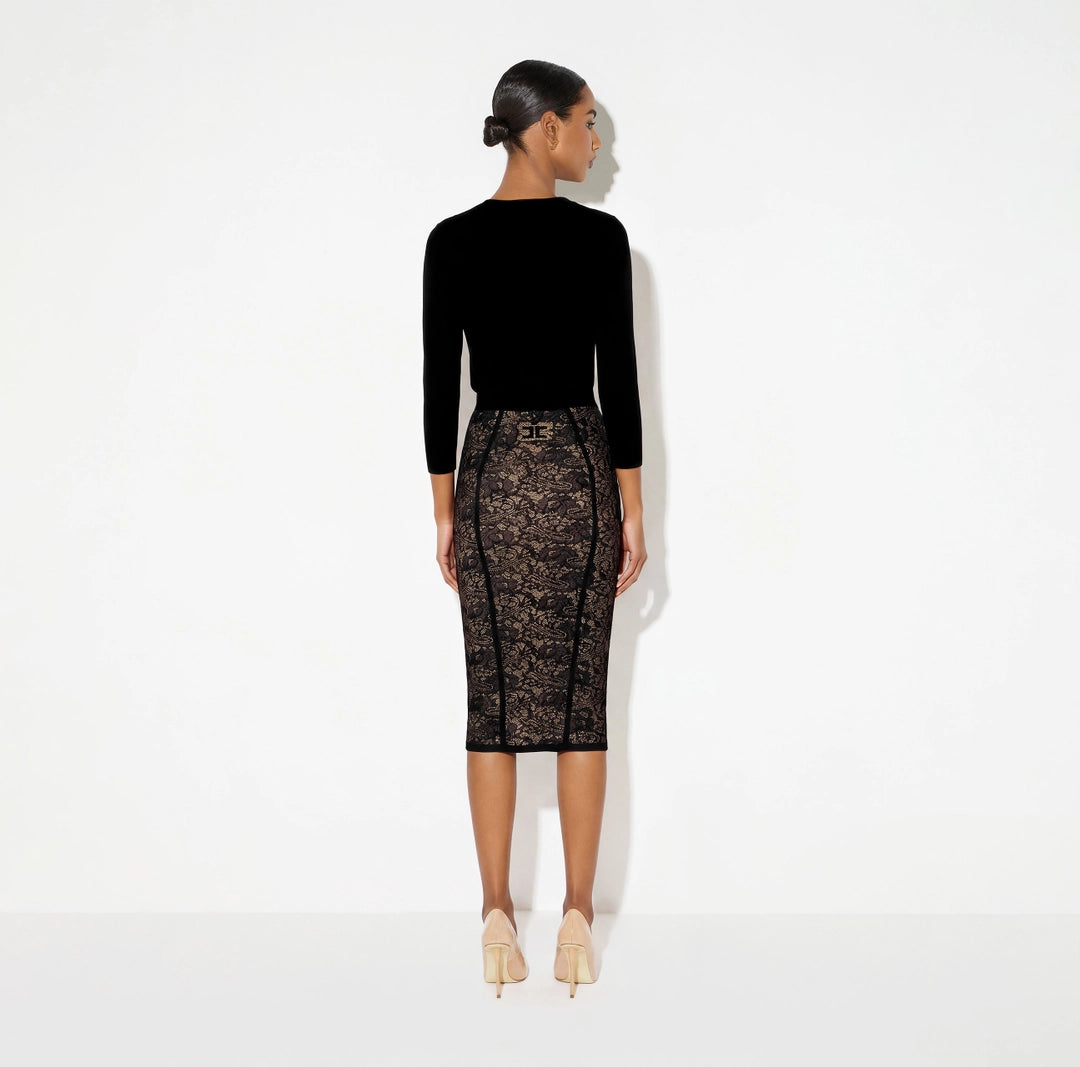 Lace skirt