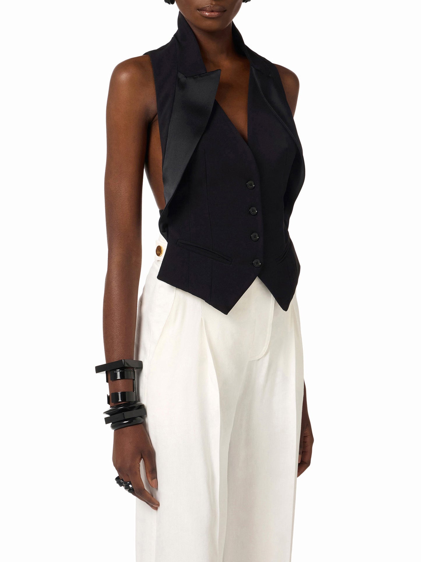 Waistcoat in lightweight crêpe fabric with satin lapels