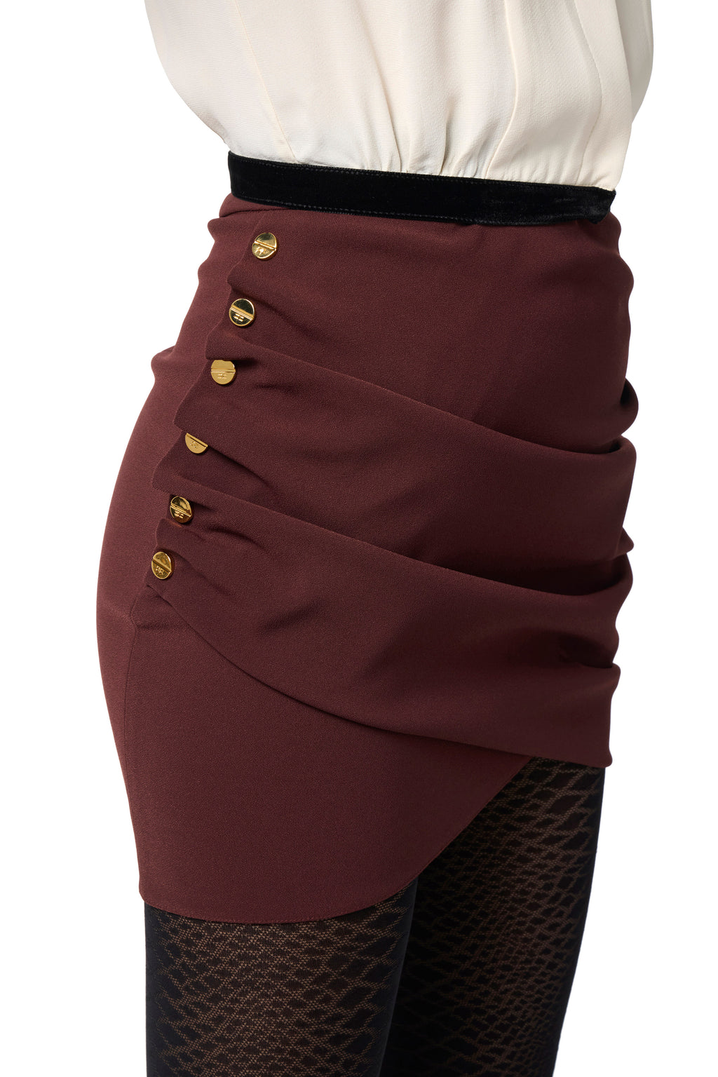 Skirt in lightweight crêpe fabric with jewel buttons