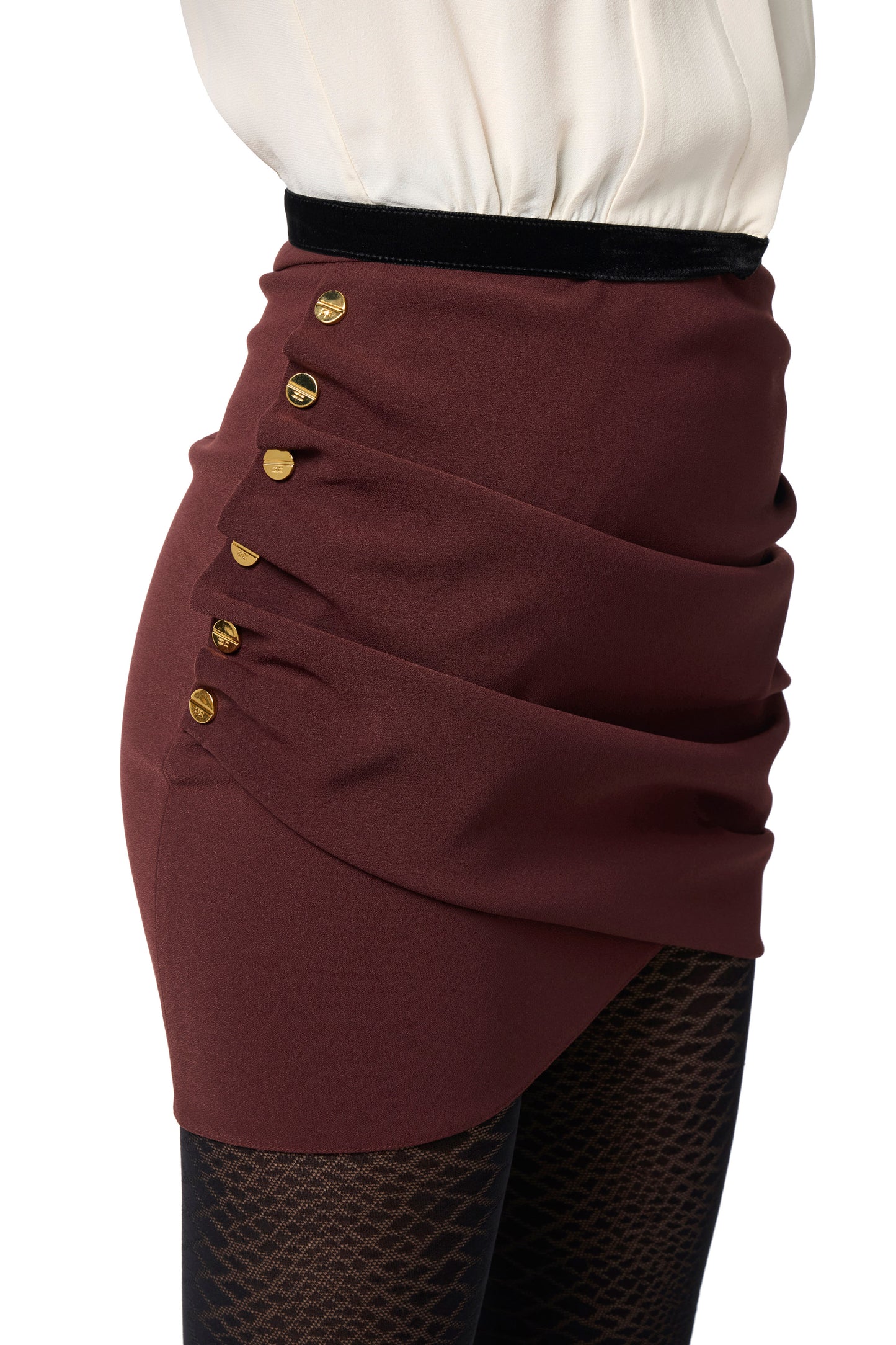 Skirt in lightweight crêpe fabric with jewel buttons