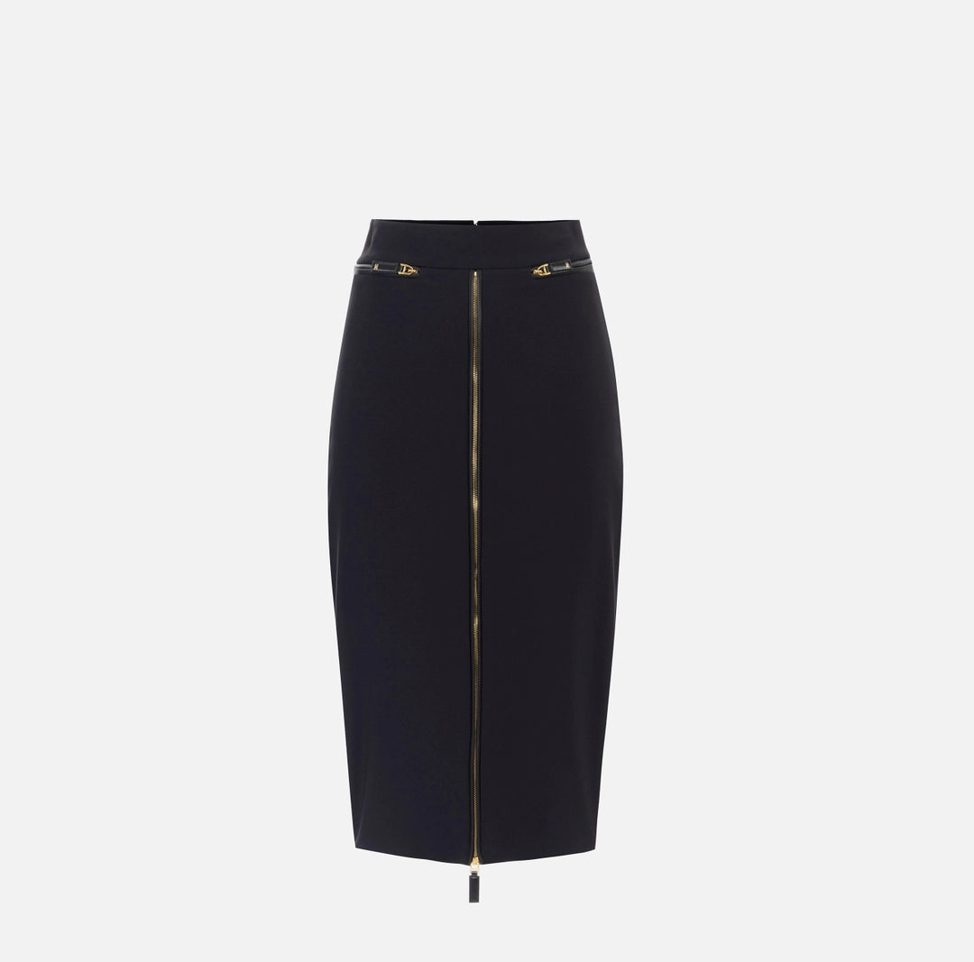 Skirt in lightweight crêpe fabric with zip