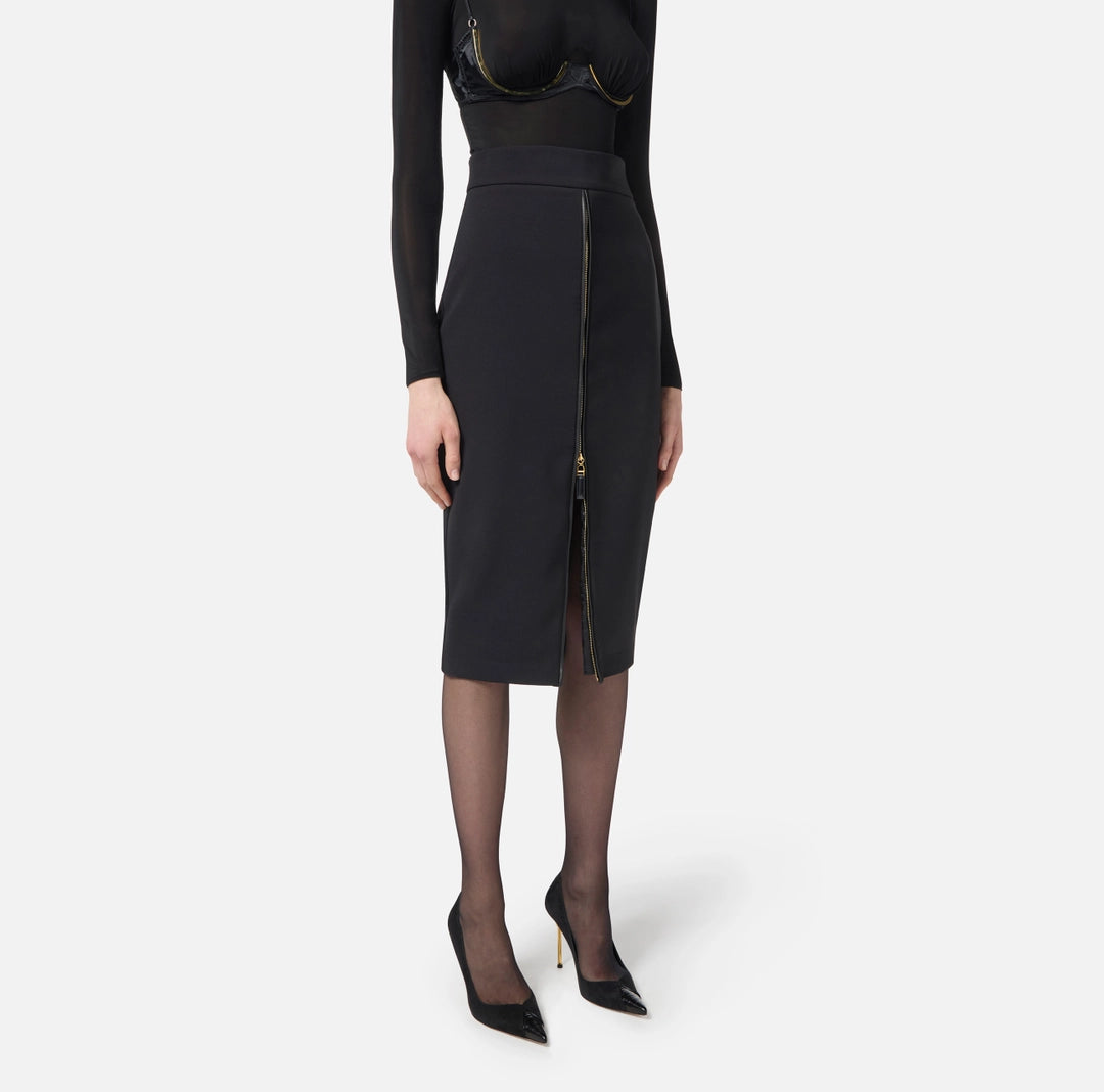 Skirt in lightweight crêpe fabric with zip