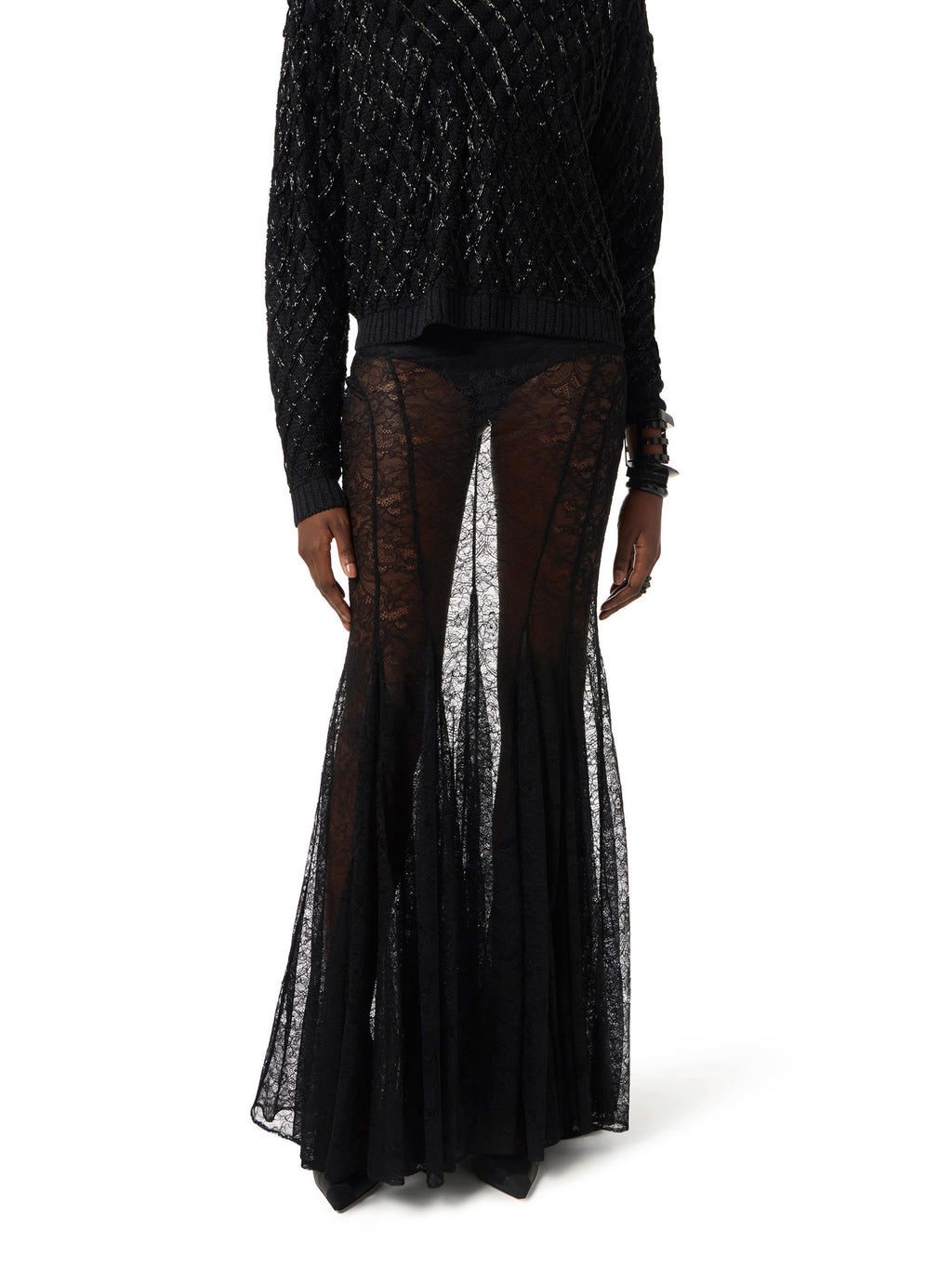 Skirt in floral lace
