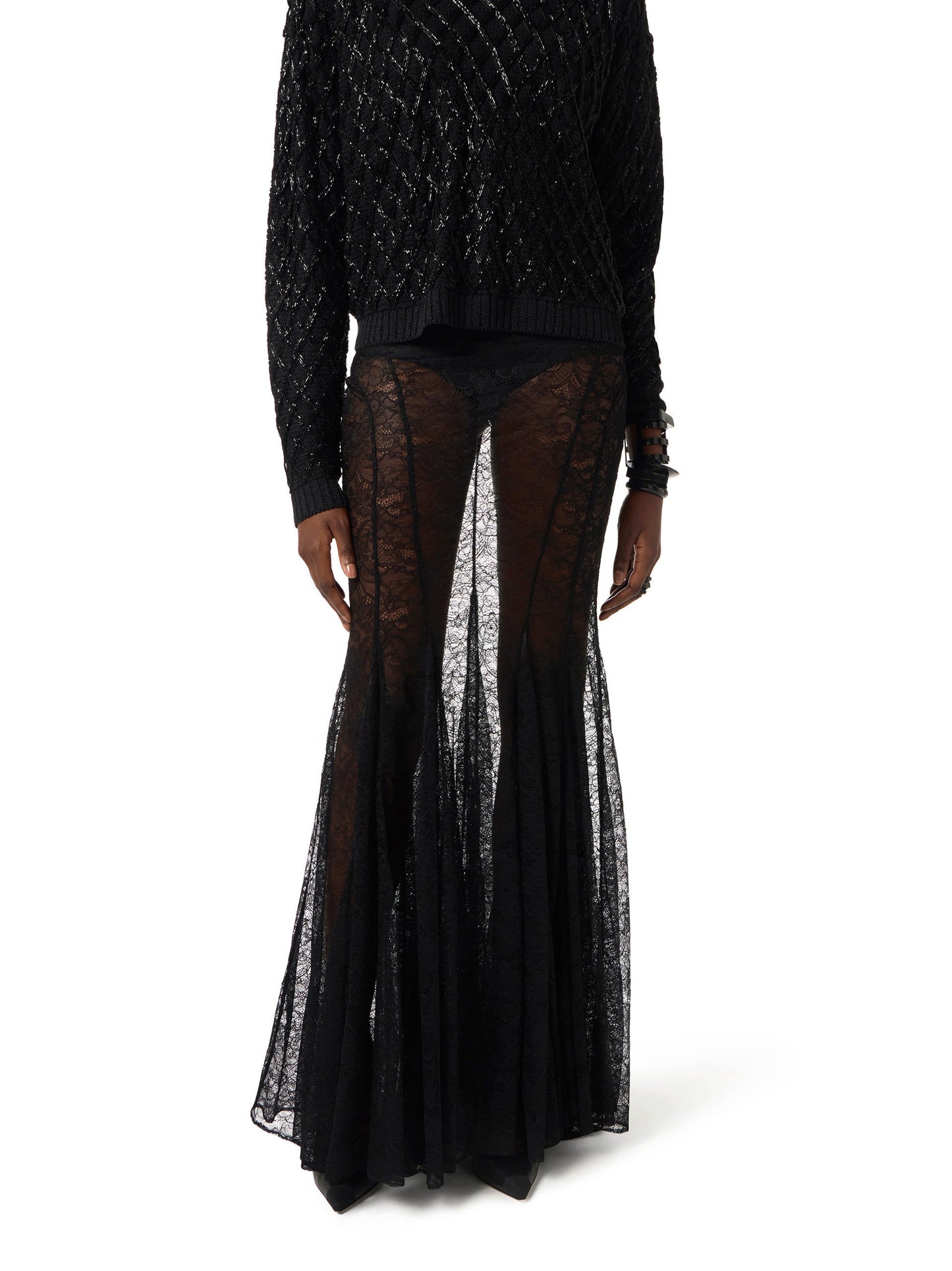 Skirt in floral lace