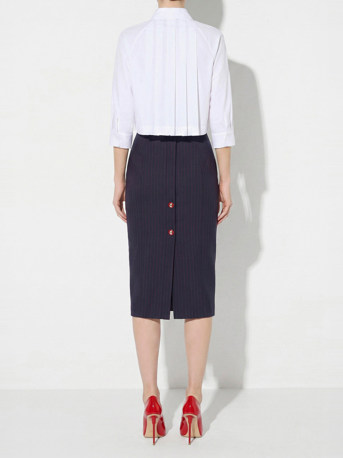 Pinstriped skirt in cool wool fabric
