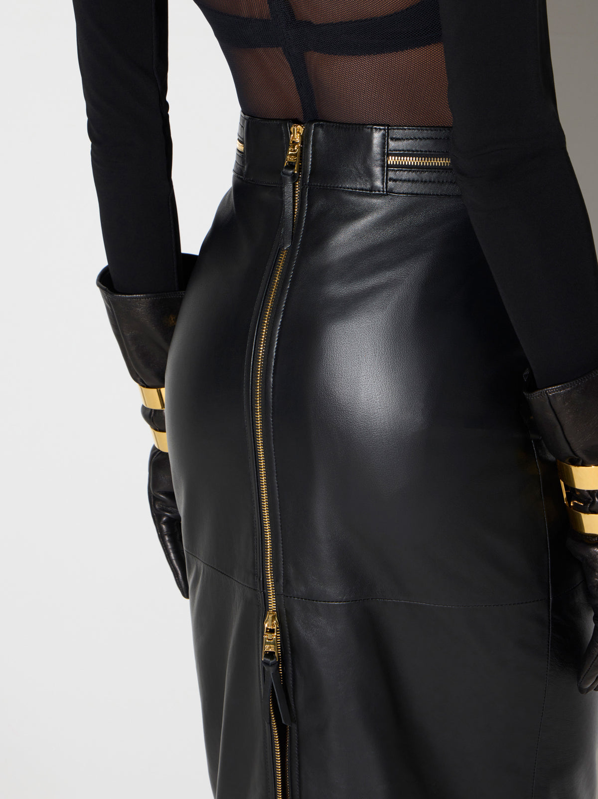 Leather skirt with zip