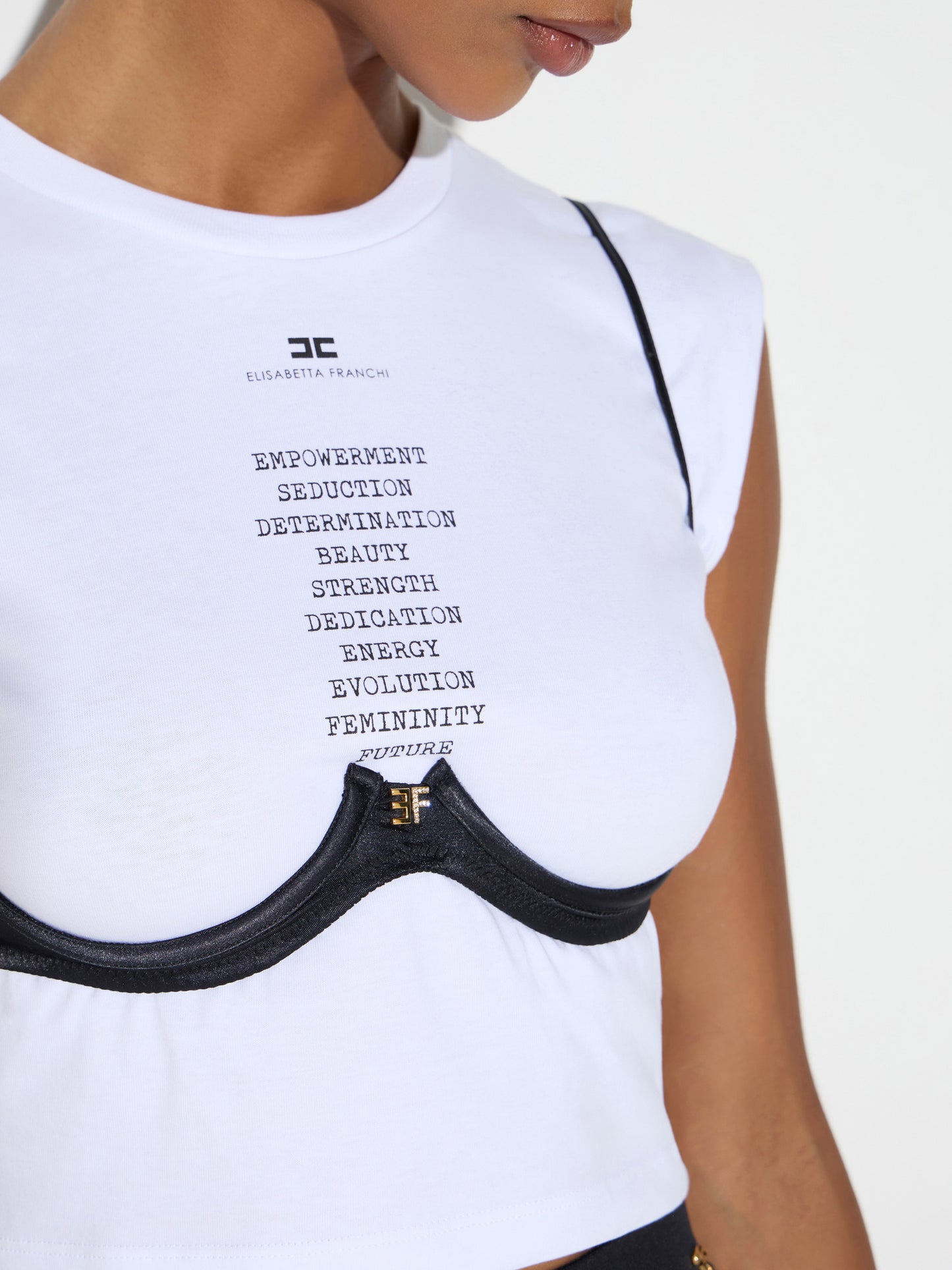 Lightweight jersey T-shirt with bra