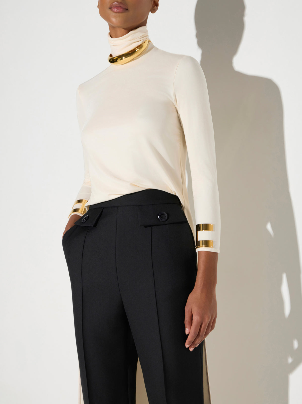 Top in shiny jersey fabric