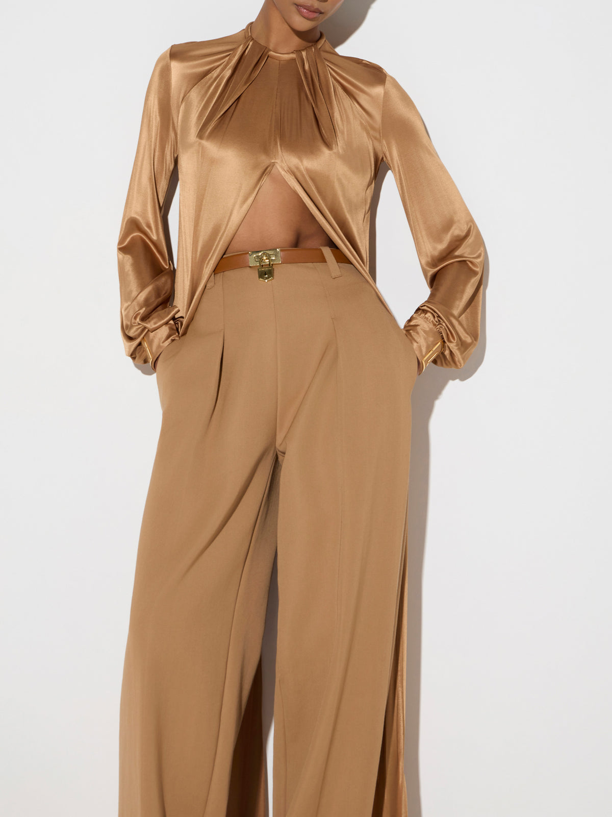 Blouse in shiny jersey fabric