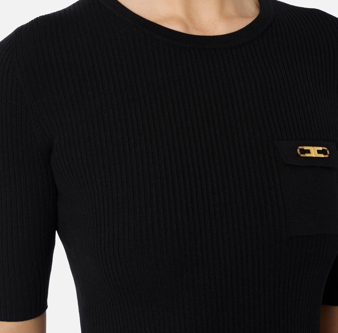 Ribbed knit top with breast pocket