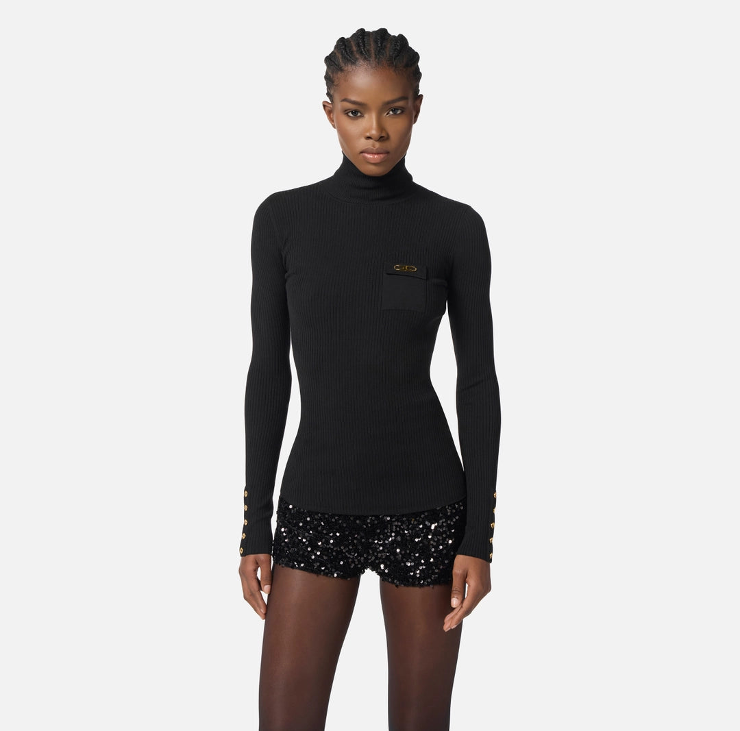 Ribbed knit top with breast pocket
