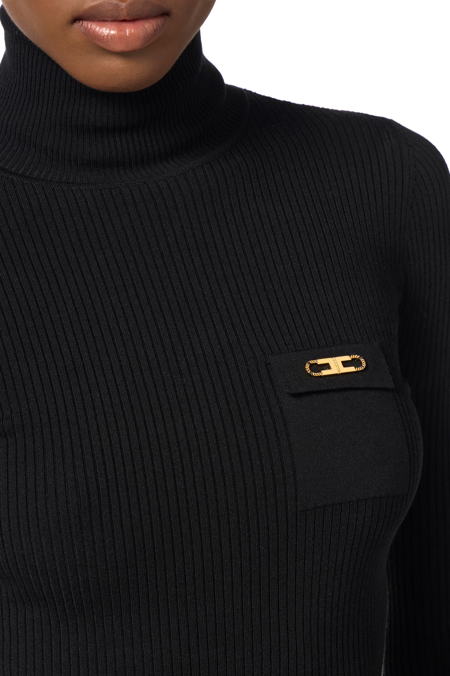 Ribbed knit top with breast pocket