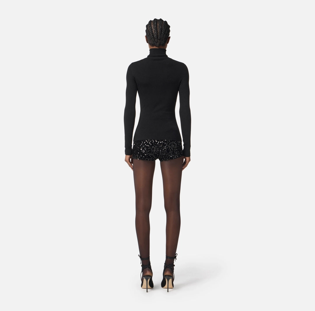 Ribbed knit top with breast pocket