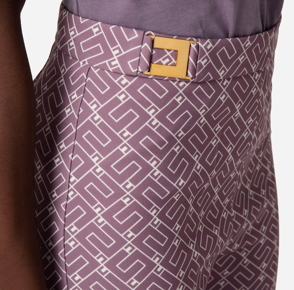 Straight fit trousers in crêpe fabric with logo print | LAST PIECE: 44