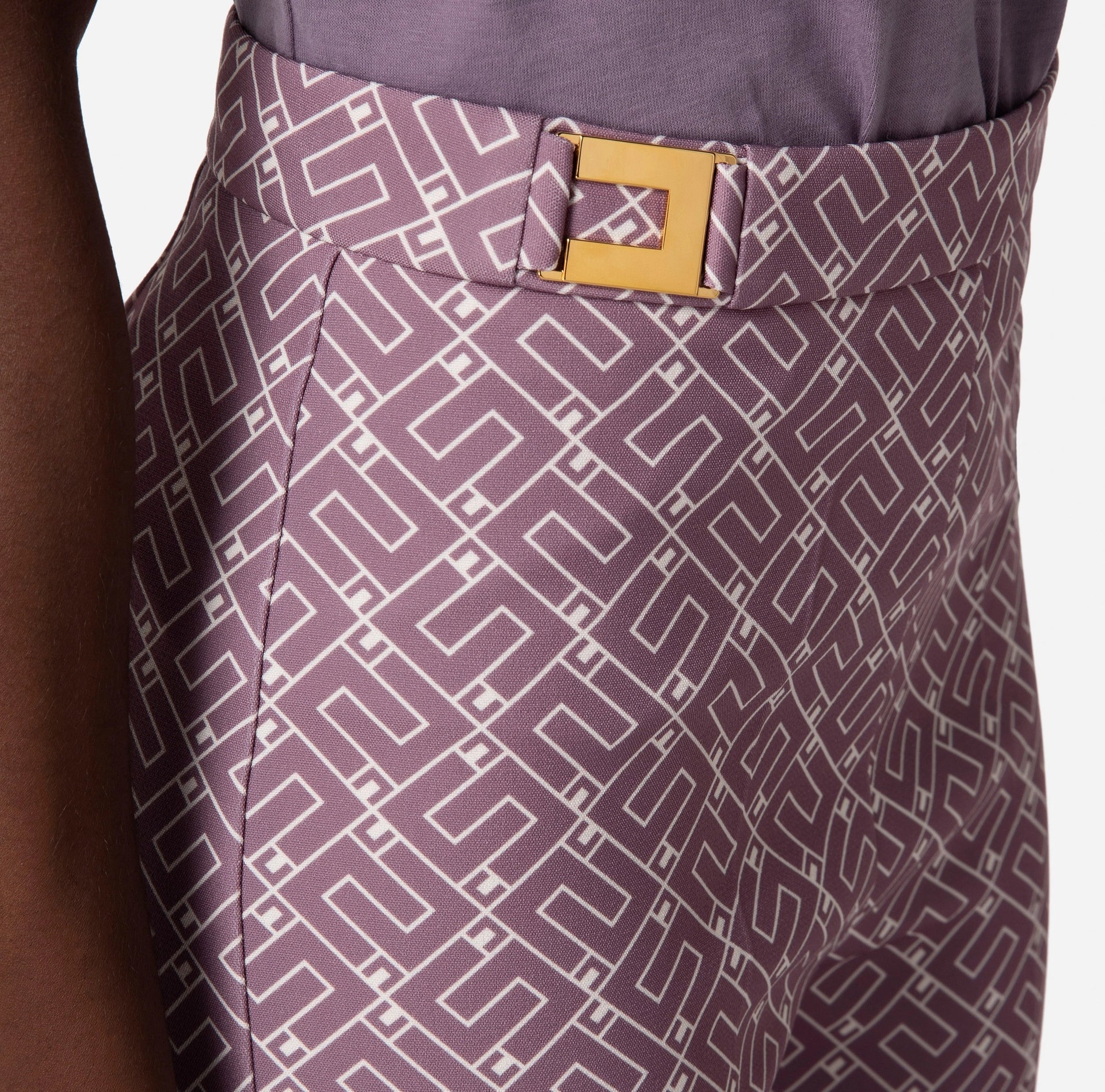 Straight fit trousers in crêpe fabric with logo print | LAST PIECE: 44