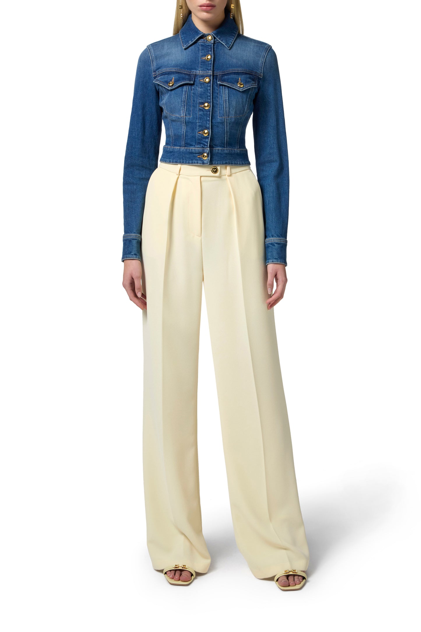 Flowing crêpe trousers with golden buttons