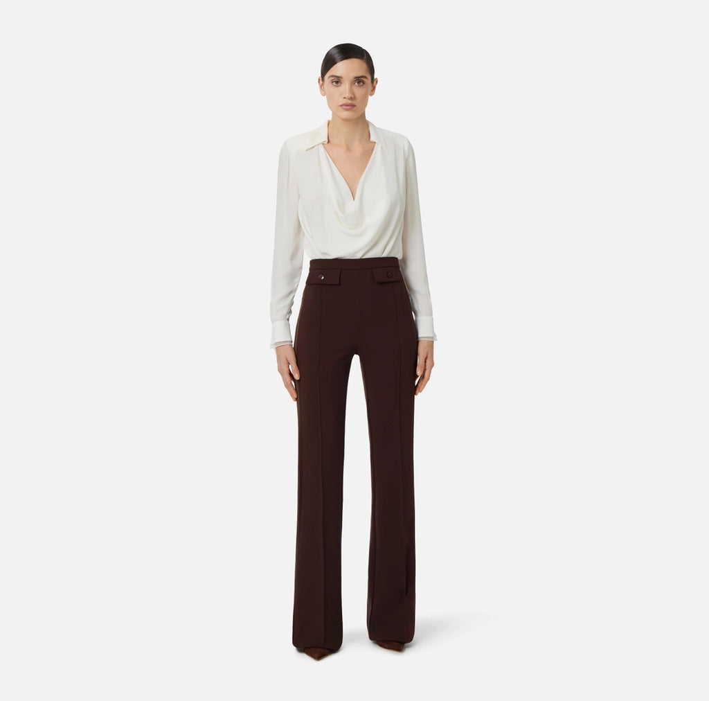 Trousers in lightweight crêpe and satin fabrics