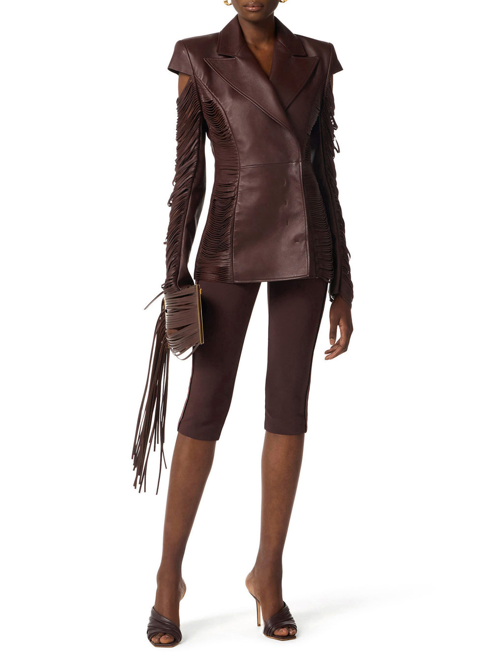 Trousers in lightweight crêpe and satin fabrics