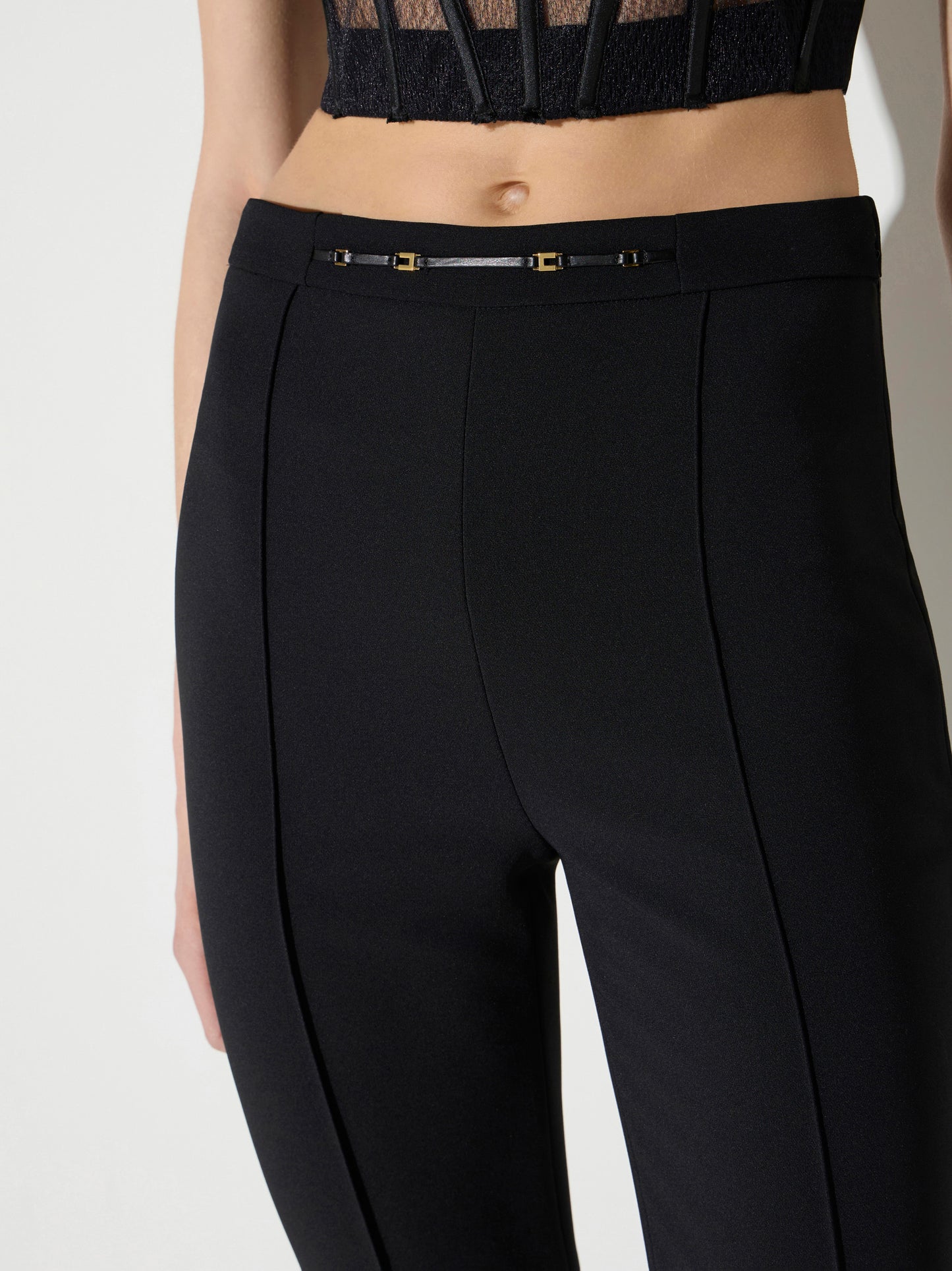 Trousers in double layer strech crepe